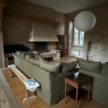 Ancienne Aumonerie Dans Le Lot - Piscine - 12 Couchages Sousceyrac